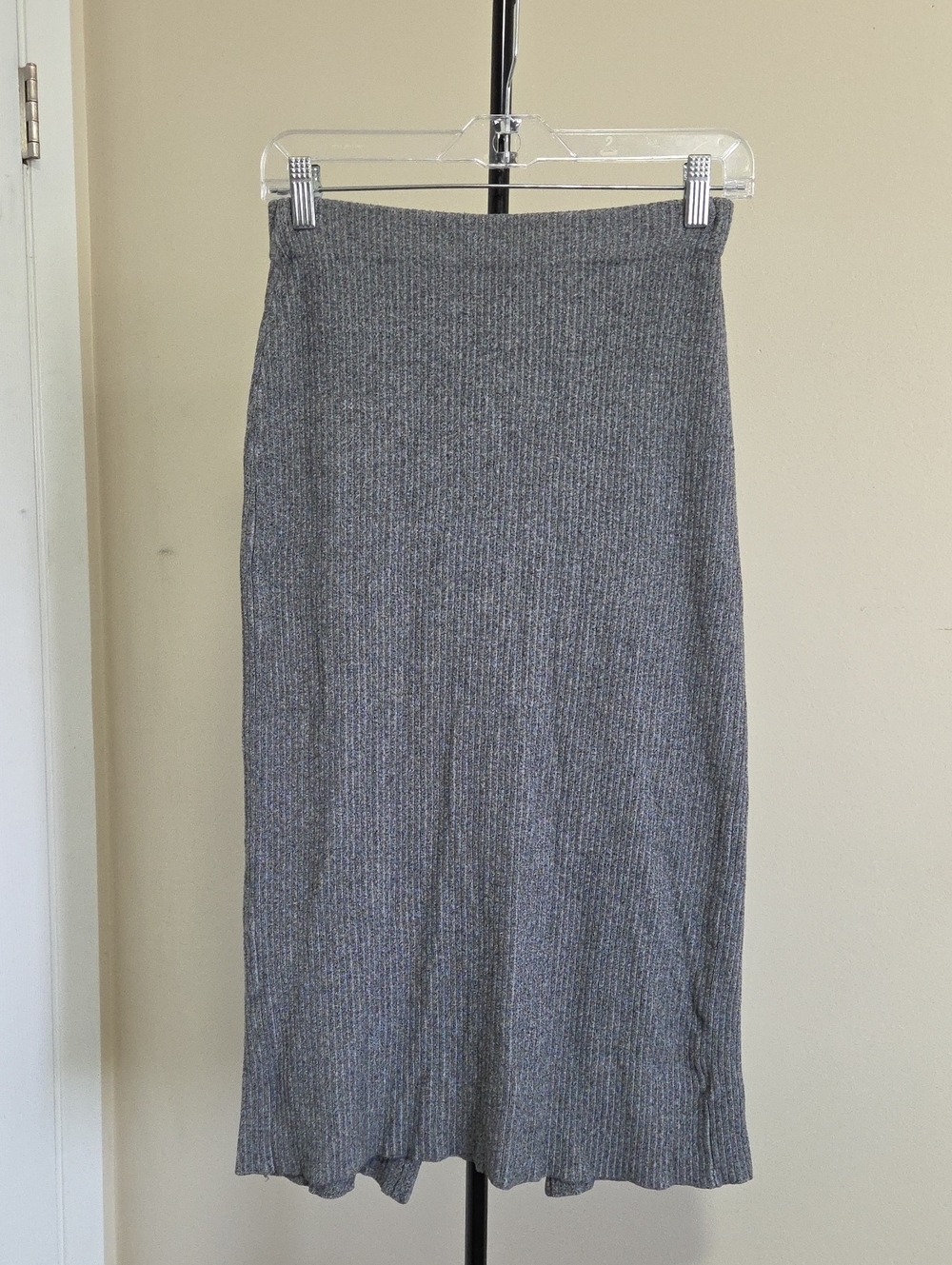 silence + noise Gray Ribbed Knit Midi Skirt